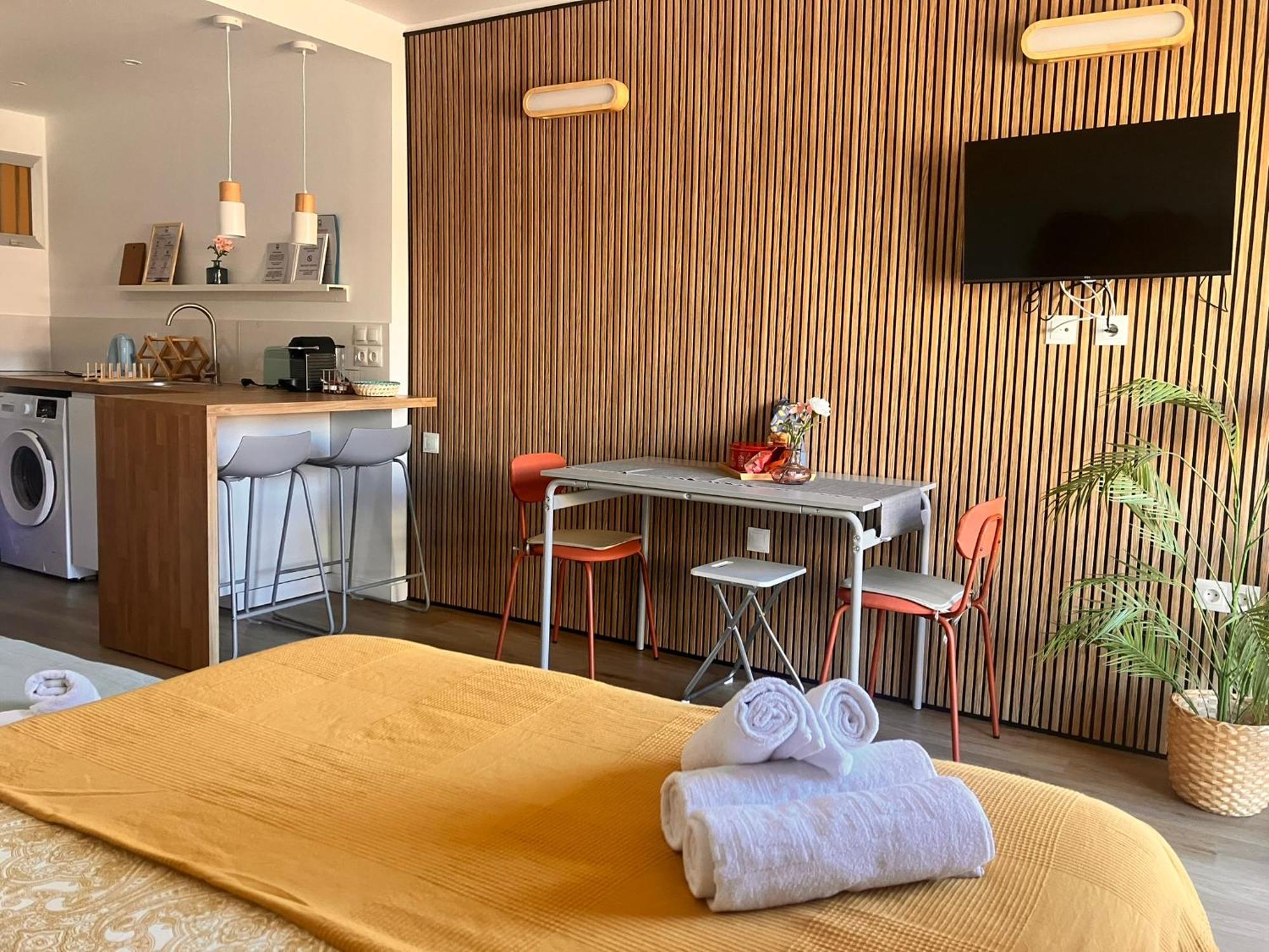 Bythewave Apartment